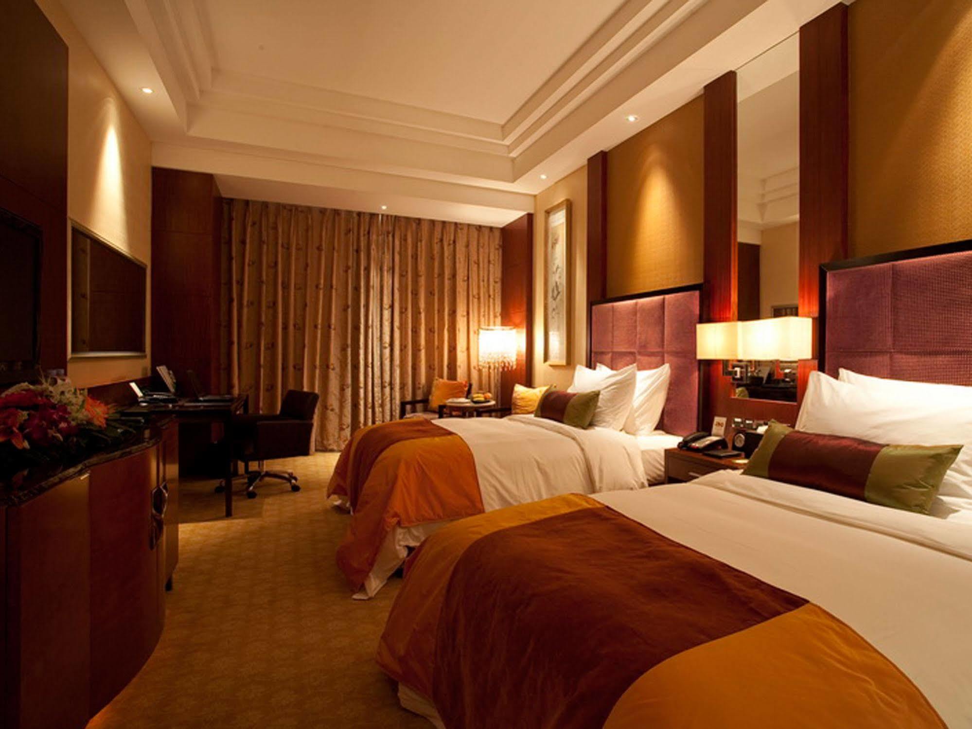 צ'נגדו Celebrity City Hotel מראה חיצוני תמונה