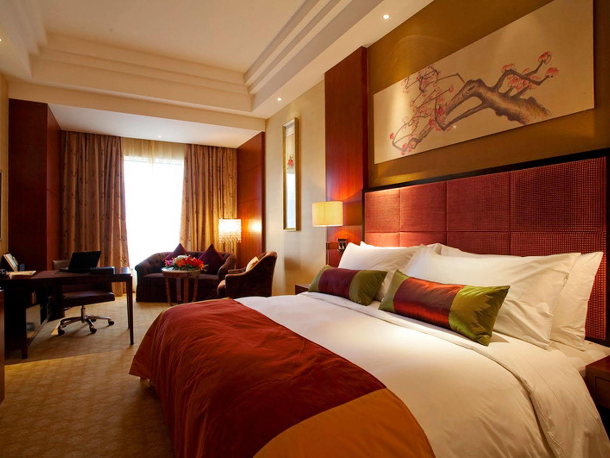 צ'נגדו Celebrity City Hotel מראה חיצוני תמונה