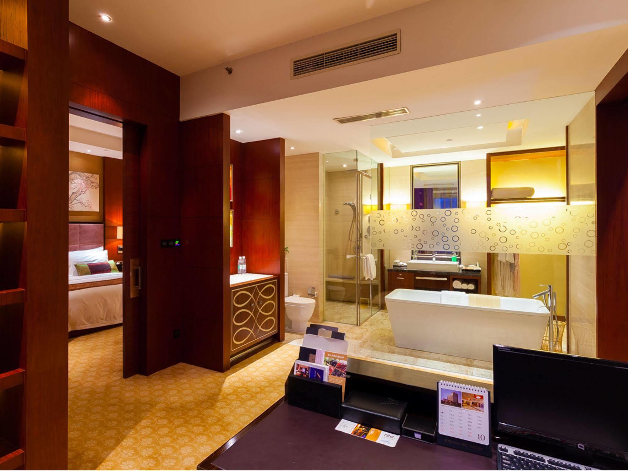 צ'נגדו Celebrity City Hotel מראה חיצוני תמונה